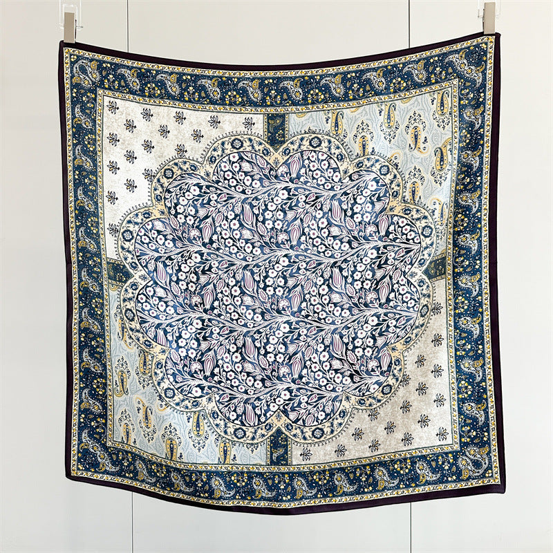 Classic Paisley – 100% Silk Crepe de Chine Scarf (90×90 cm)