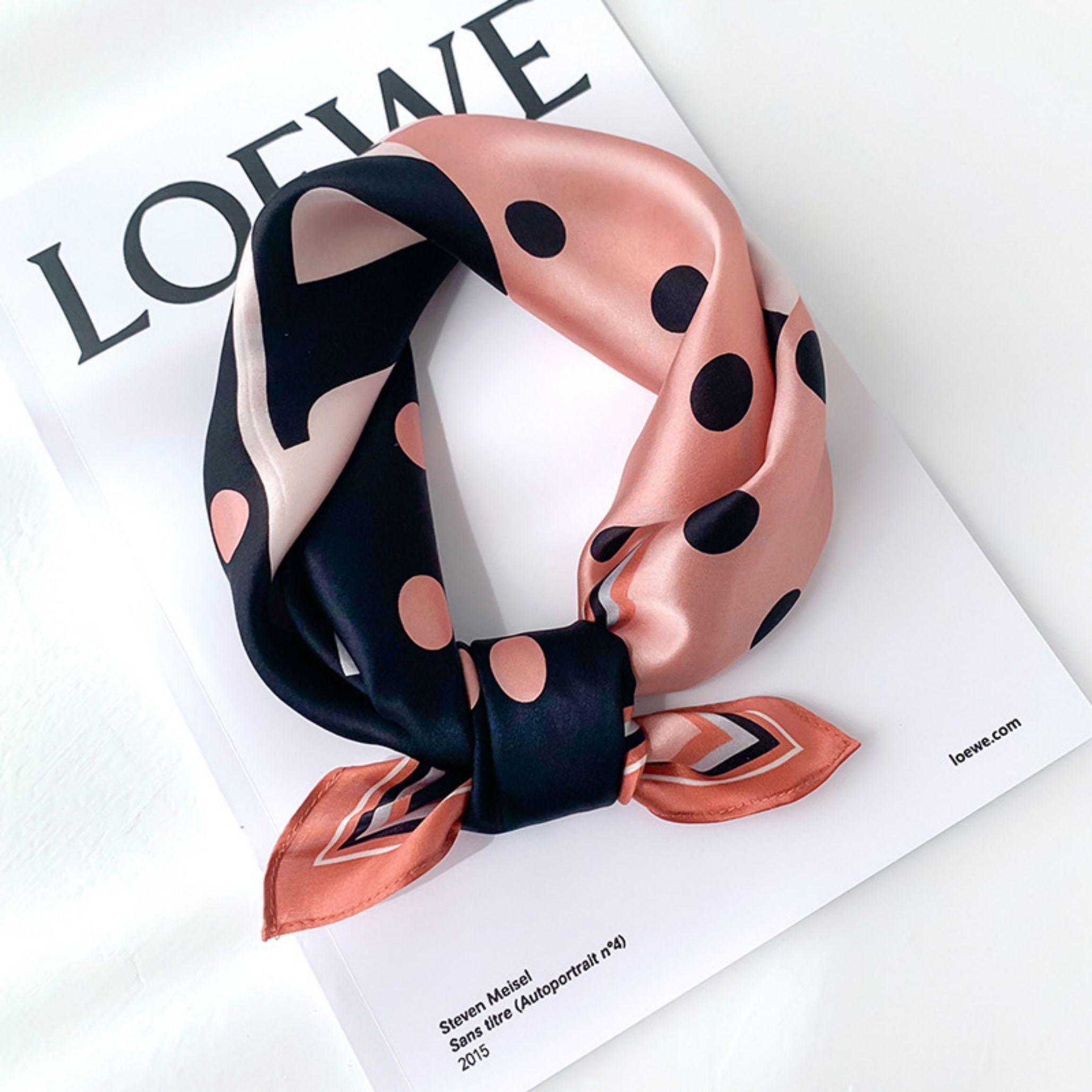 100% 桑シルクスカーフ/シルクヘッドスカーフ/シルクヘアスカーフ/シルクネックスカーフ/母の日ギフト/バッグアクセサリー/彼女へのギフト/プリント水玉