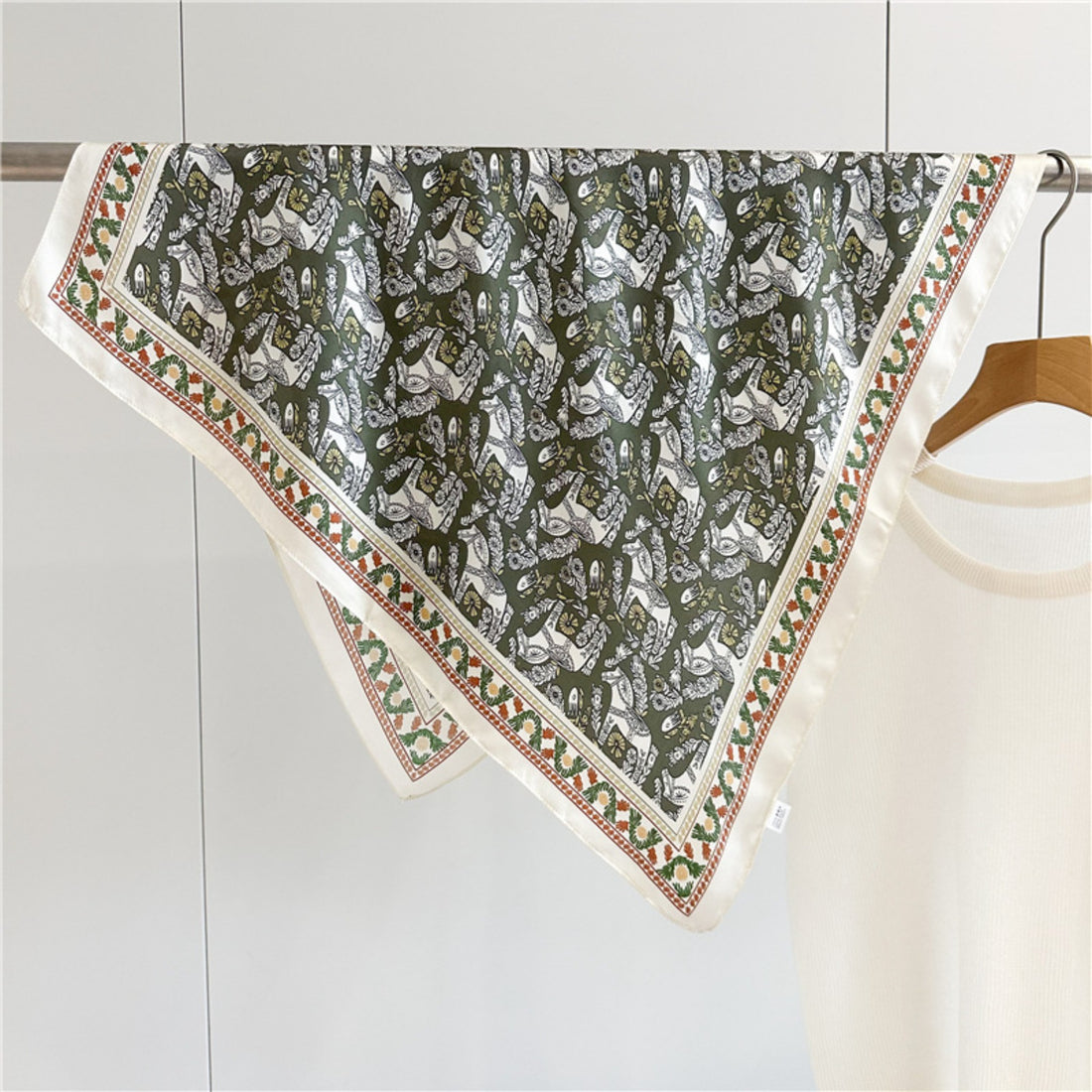 Green Equestrian Horse Print Silk Scarf | 100% Mulberry Silk 26&