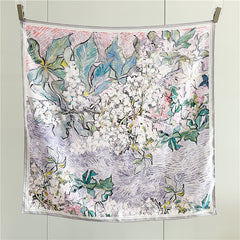 Lilac Whisper – 100% Silk Twill Scarf (90×90cm, Hand-Rolled Edges)