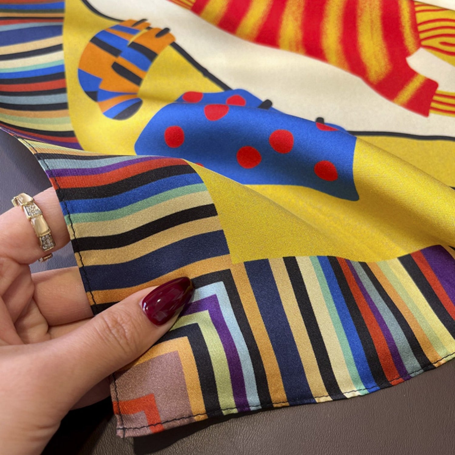 Colorful Cartoon Bengal Cat Silk Scarf – 100% Mulberry Silk Twill 65CM | Luxury Silk Shawl | Gift for Her