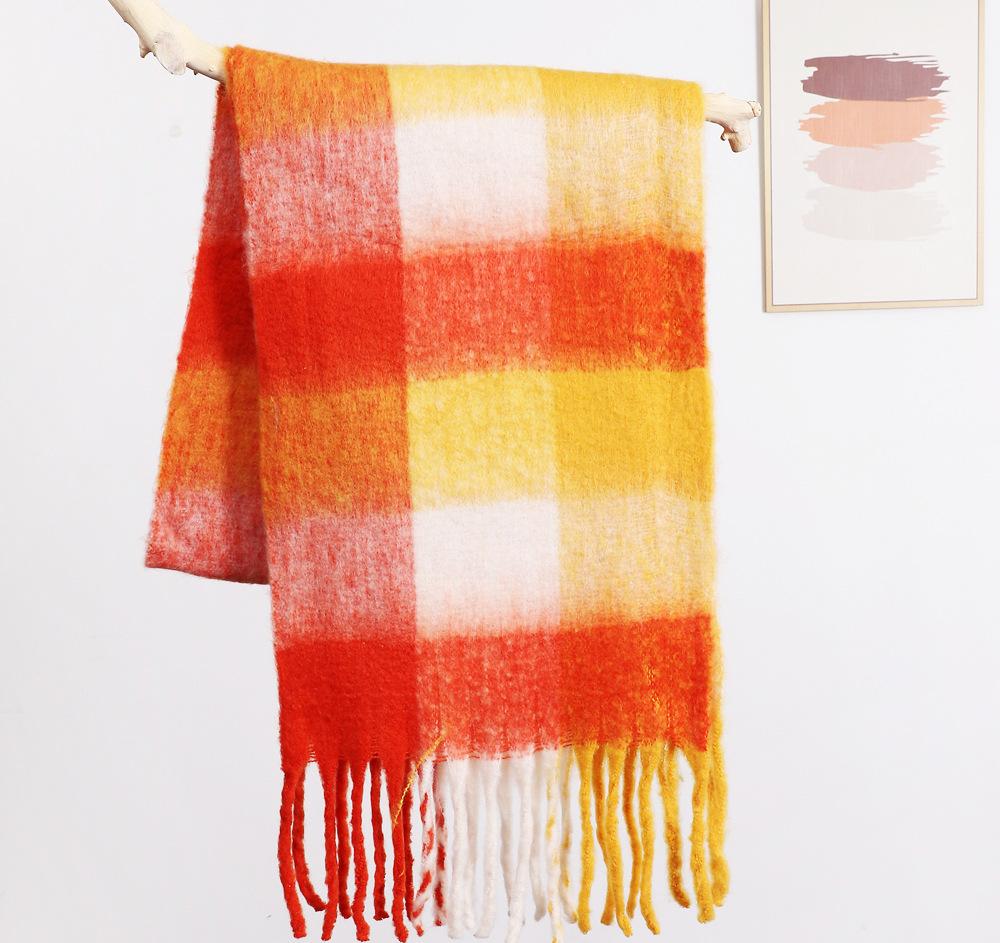 Luxurious Plaid Pattern Cashmere-Like Scarf: Vegan-Friendly Winter Accessory