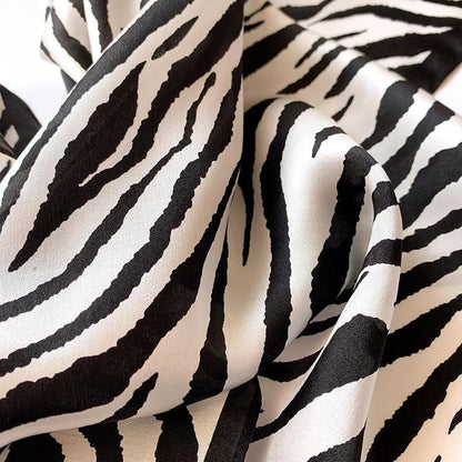 Zebrastreifen 100 % Maulbeerseidenschal/Seidenkopfschal/Seidenhaarschal/Seidenhalsschal/Muttertagsgeschenke/Taschenaccessoire/Geschenk für Sie