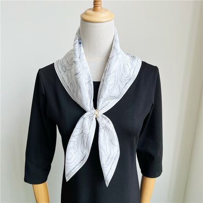 65cm Polar Bear Print Mulberry Silk Scarf – Cute Animal Square Shawl