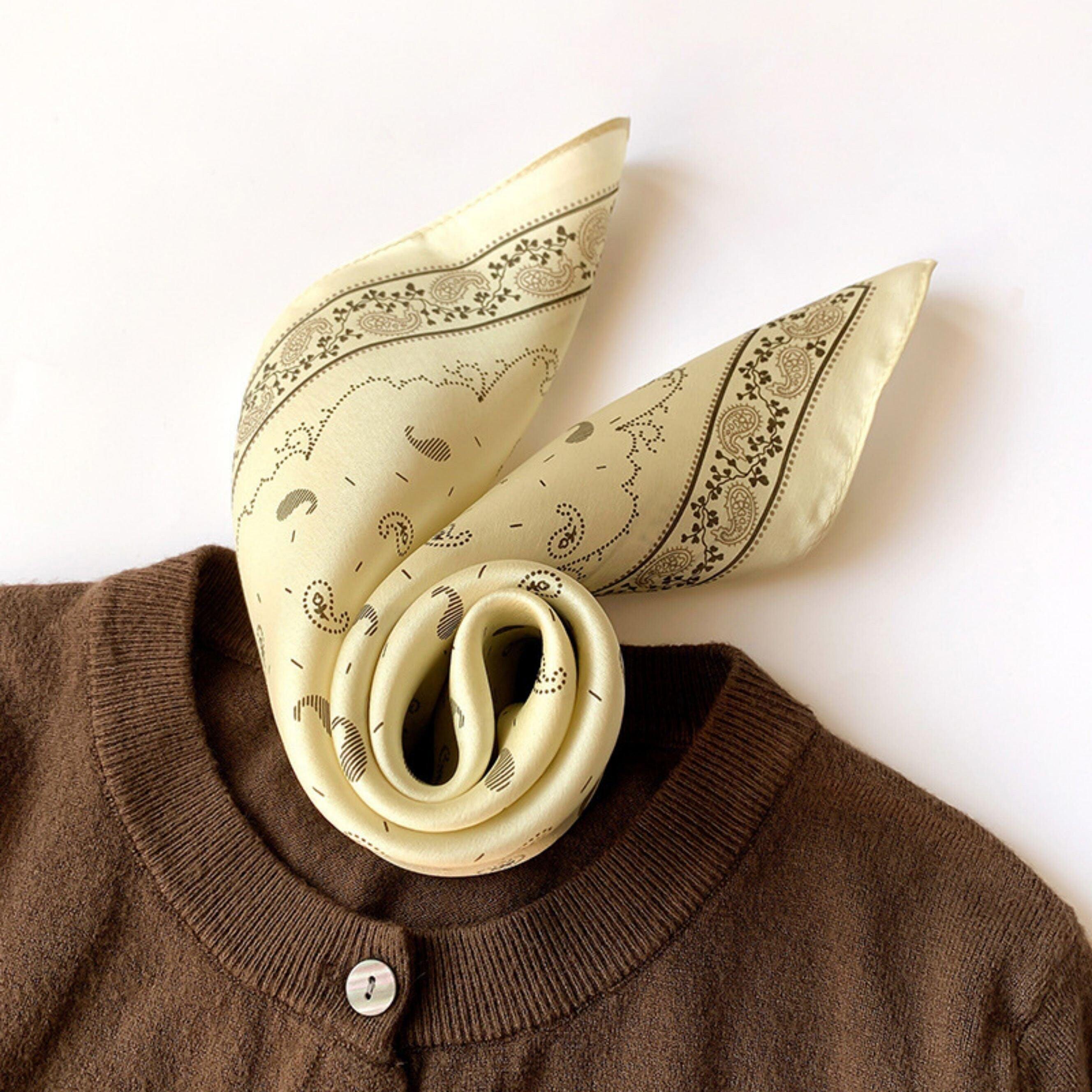 Hellgelber Paisley-Seidenschal/100 % Maulbeerseidenschal/Seidenkopfschal/Seidenhaarschal/Seidenhalstuch/Seidenbandana/Taschenaccessoire/Geschenk für Sie