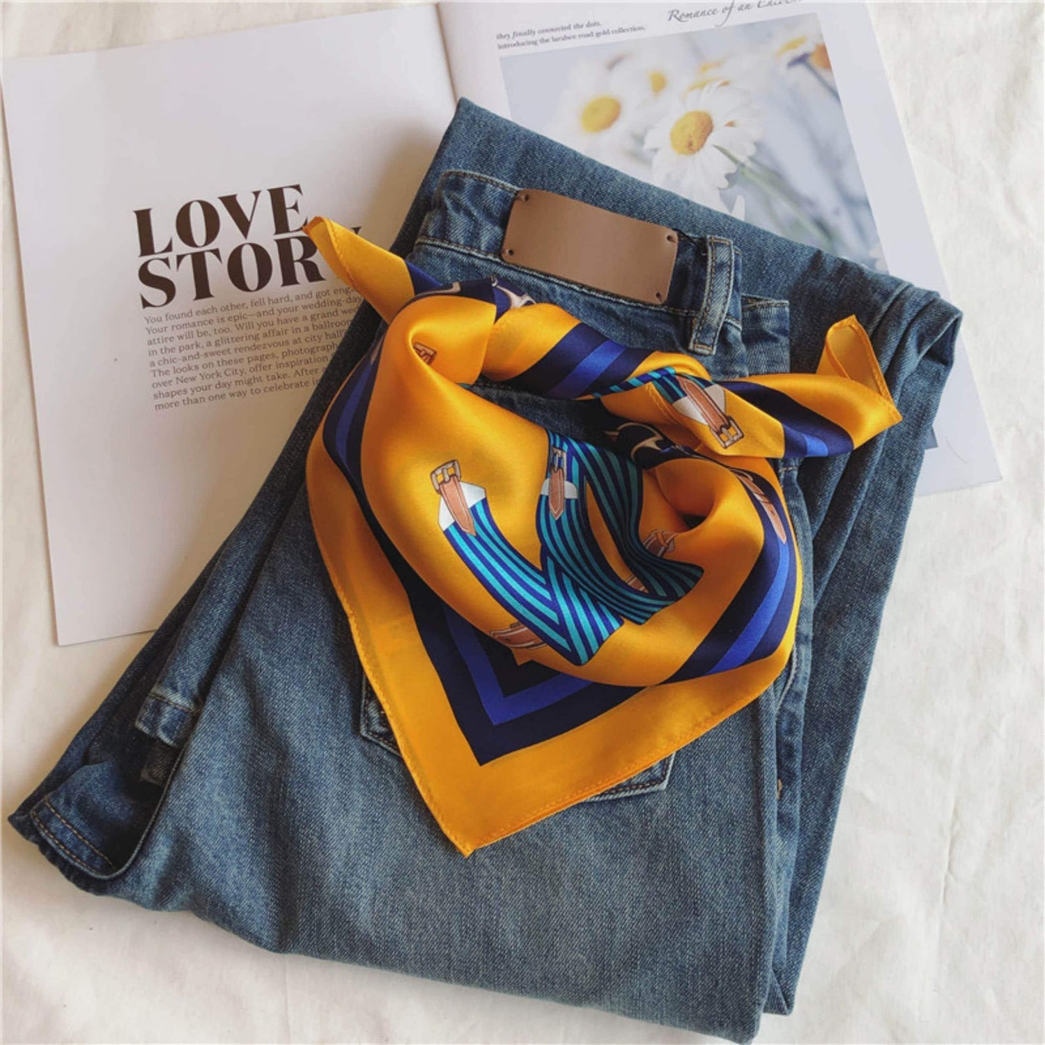 チェーンストラッププリント 桑100% シルクスカーフ/シルクヘッドスカーフ/シルクヘアスカーフ/シルクネックスカーフ/母の日ギフト/バッグアクセサリー/彼女へのギフト