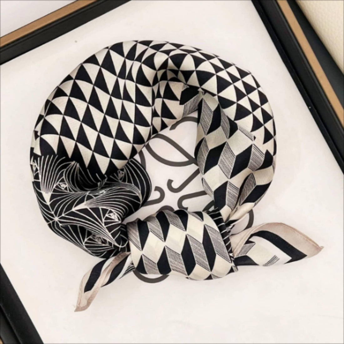 Checkered pattern 100% mulberry Silk Scarf/Silk head scarf/Silk hair scarf/Silk neck scarf/Mother&