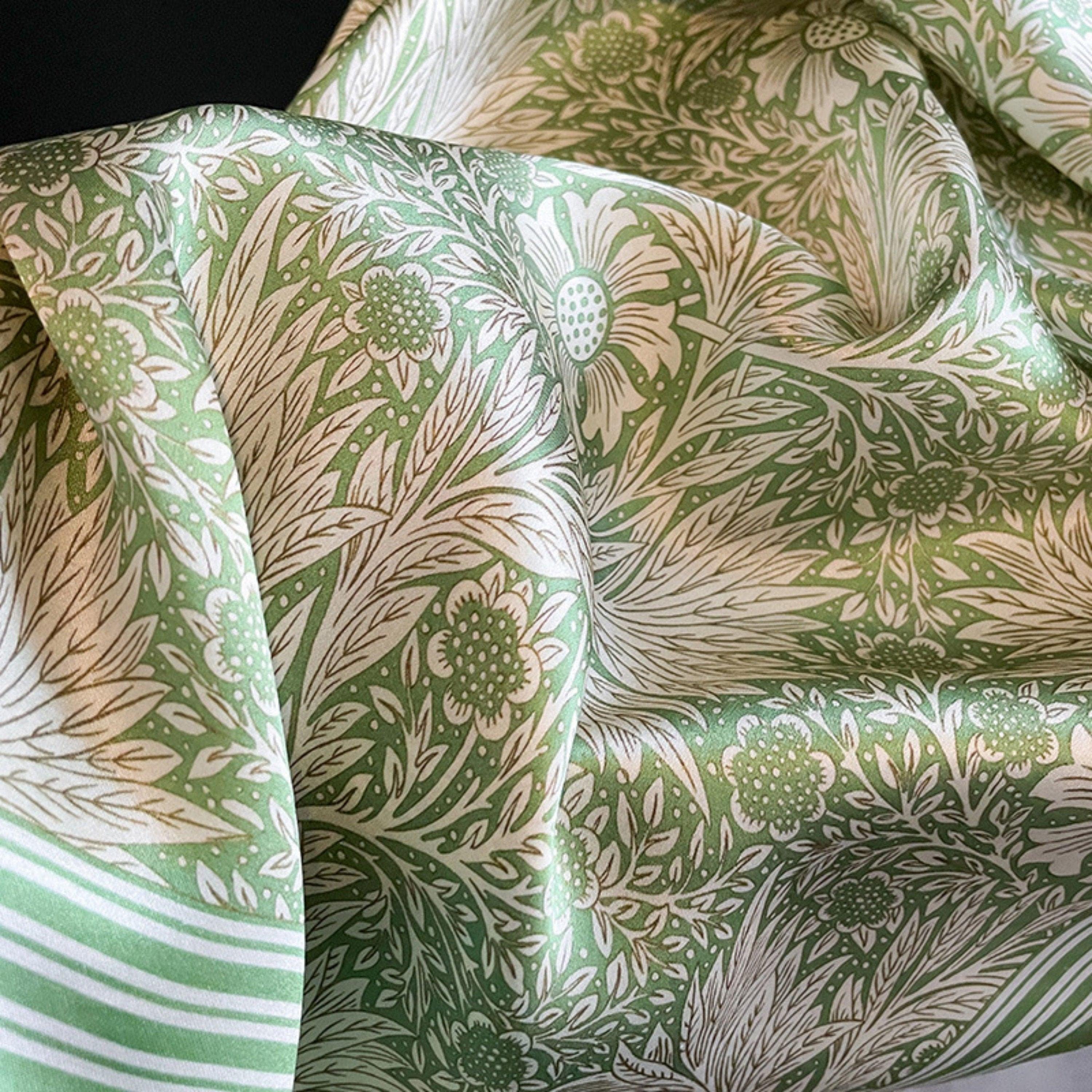 Grüner Blumen-Seidenschal/100 % Maulbeerseidenschal/Seidenkopfschal/Seidenhaarschal/Seidenhalstuch/Seidenbandana/Taschenaccessoire/Geschenk für Sie