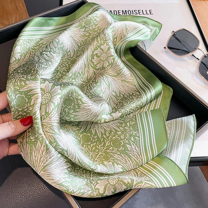 Grüner Blumen-Seidenschal/100 % Maulbeerseidenschal/Seidenkopfschal/Seidenhaarschal/Seidenhalstuch/Seidenbandana/Taschenaccessoire/Geschenk für Sie